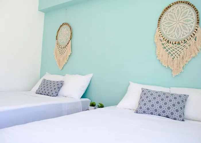 Cariberooms Forty And Ten Aparthotel